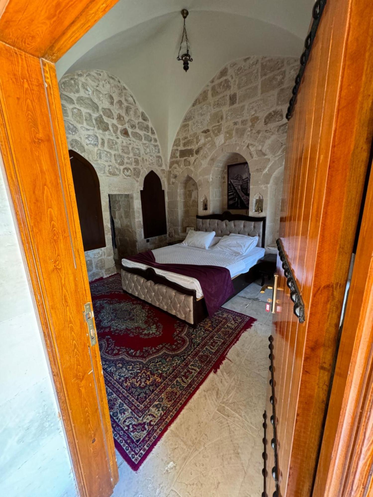Maristan Tarihi Konak Mardin Exterior foto
