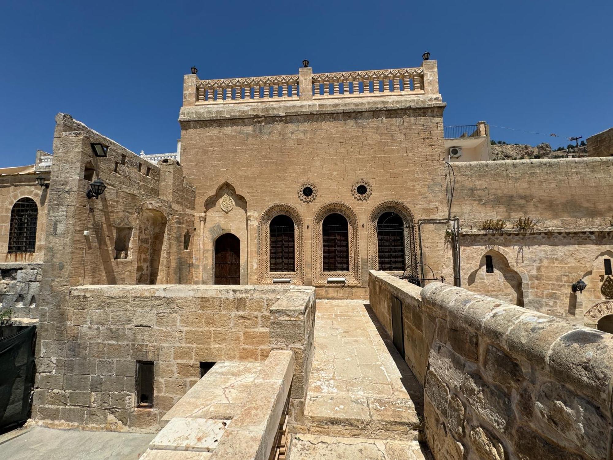Maristan Tarihi Konak Mardin Exterior foto