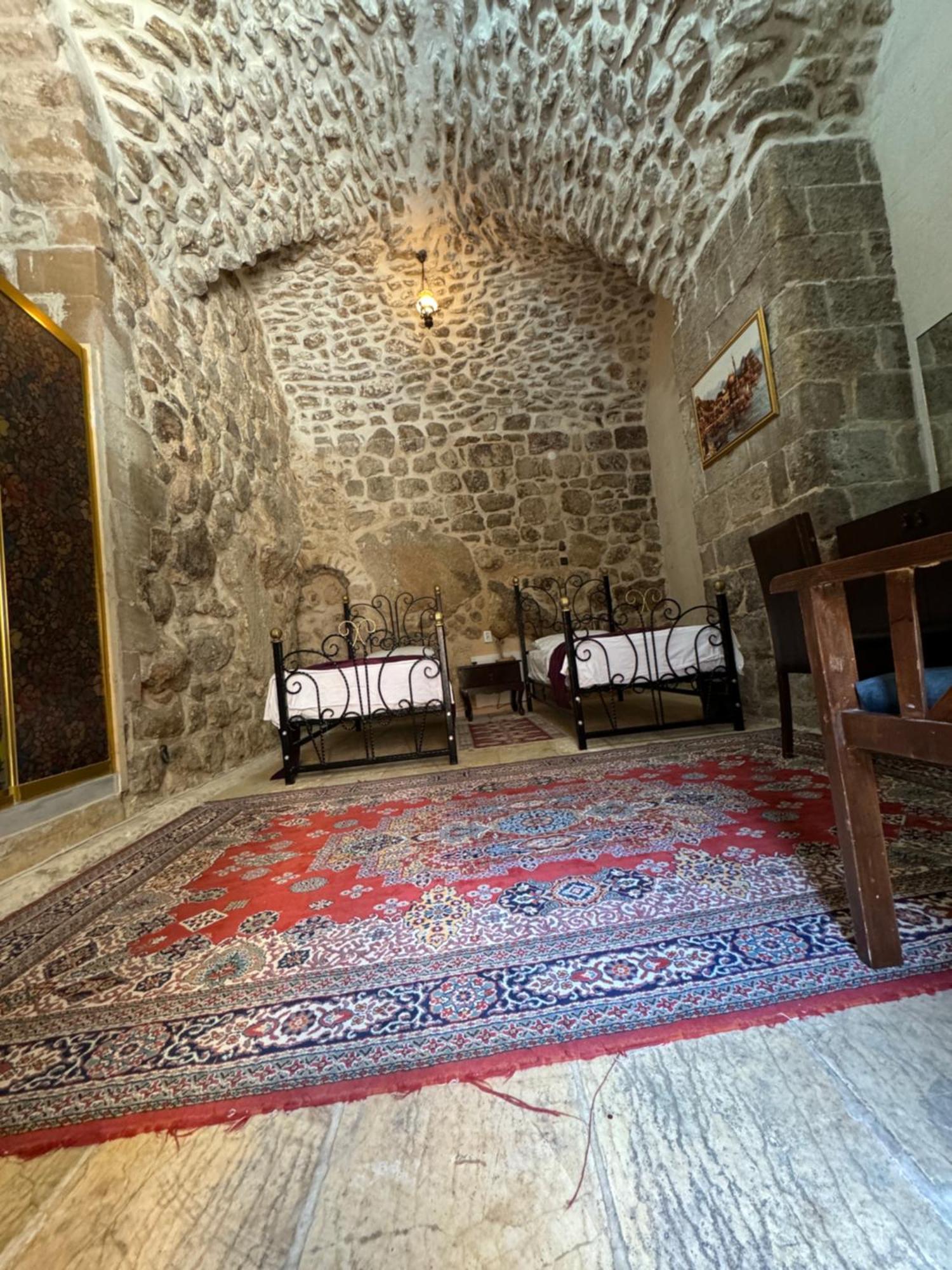 Maristan Tarihi Konak Mardin Exterior foto