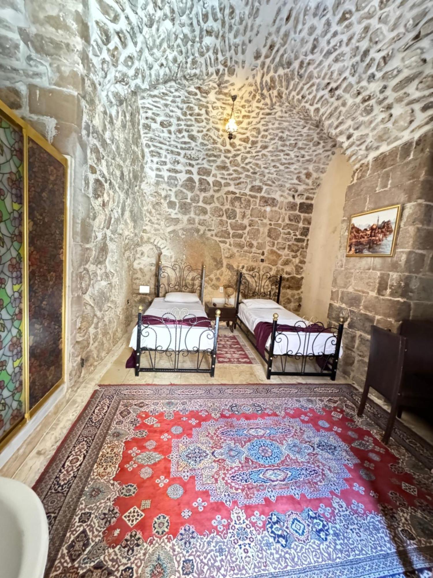 Maristan Tarihi Konak Mardin Exterior foto